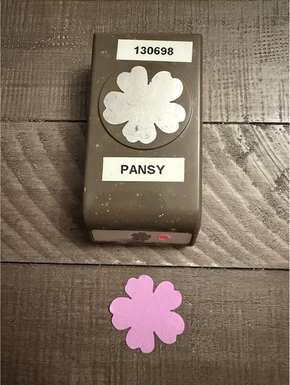 Stampin’ Up Pansy Flower shape punch